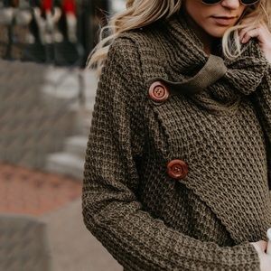 NWOT boutique loose cardigan